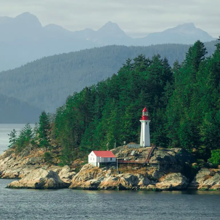 22 Incredible Hikes near Vancouver