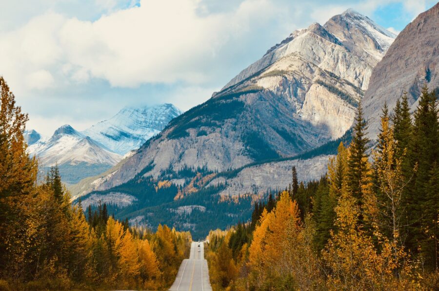 The Perfect 7-Day Canadian Rockies Road Trip: How to Drive from Calgary to Vancouver