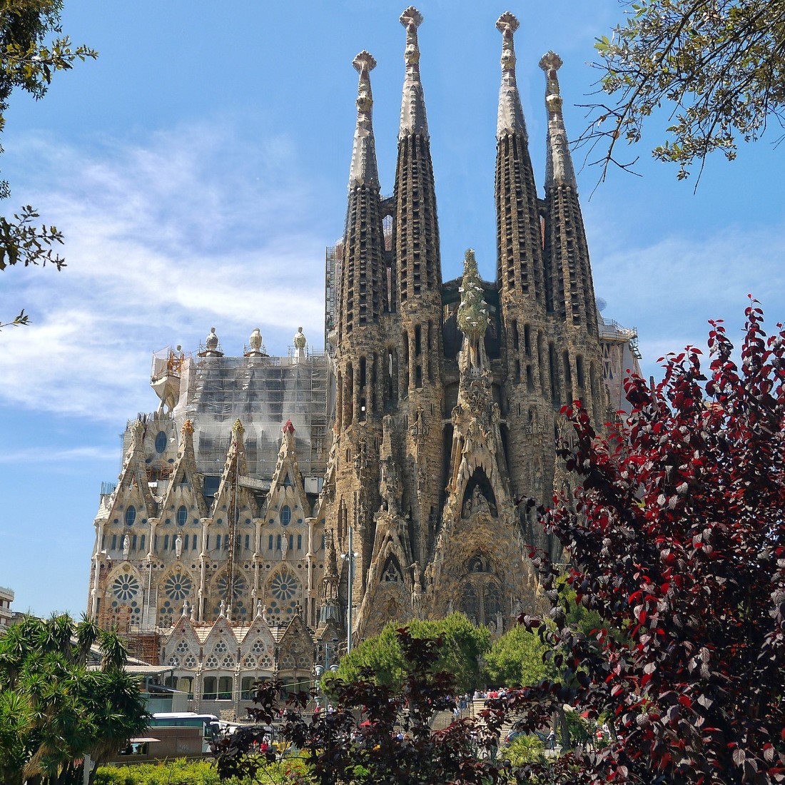 The Perfect 2 Day Barcelona Itinerary (For 2023)