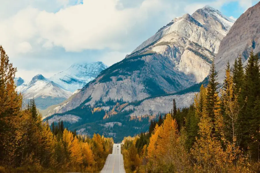 The Perfect 7-Day Canadian Rockies Road Trip - How to Drive from Calgary to Vancouver